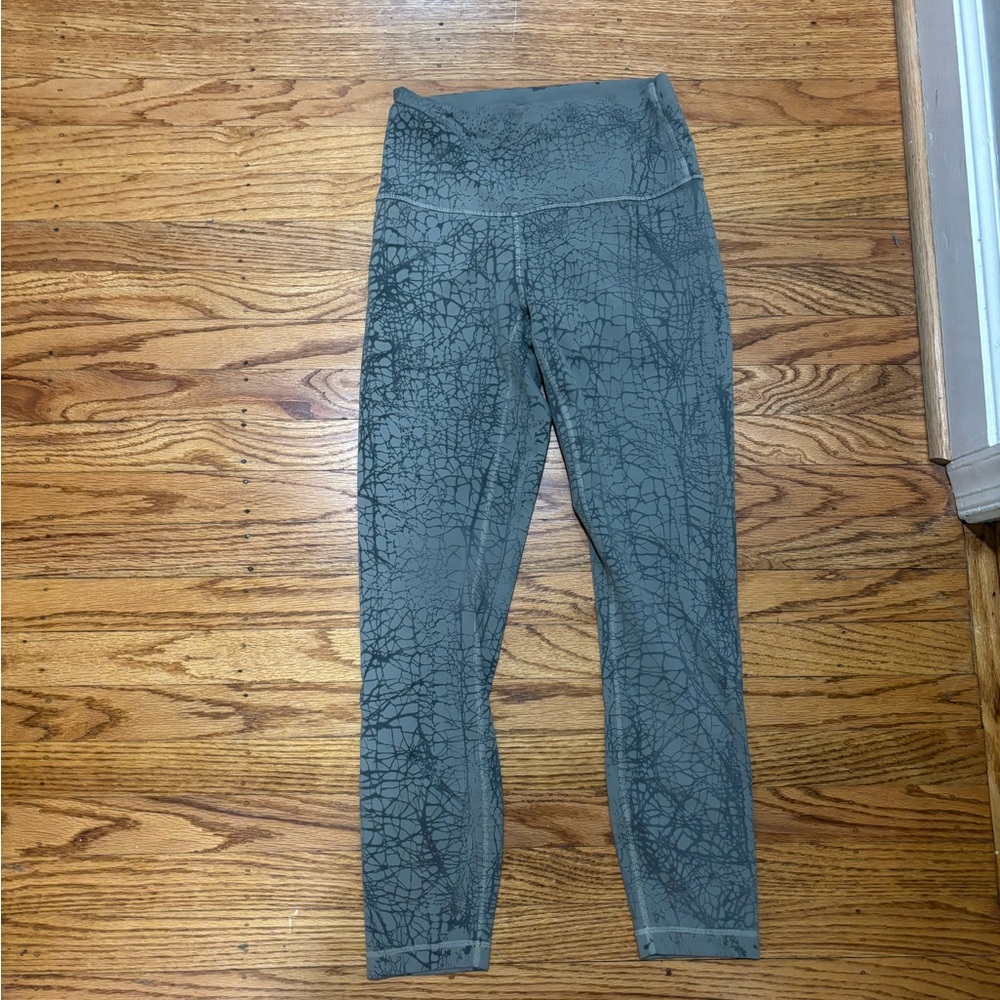 Lululemon Gray Patterned Leggings